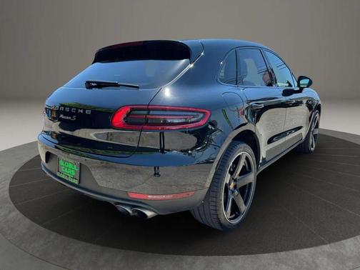 Black 2016 Porsche Macan Macan Sport Edition