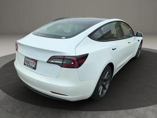 Pearl White Multi-Coat 2021 Tesla Model 3 Standard Range Plus