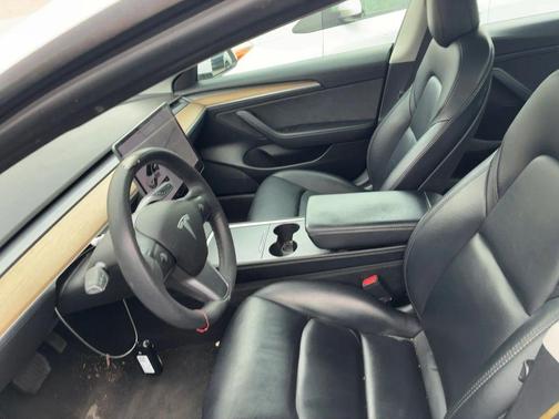Pearl White Multi-Coat 2021 Tesla Model 3 Standard Range Plus