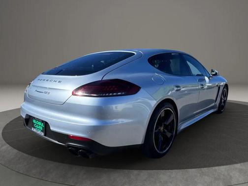 2016 Porsche Panamera GTS