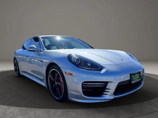 2016 Porsche Panamera GTS