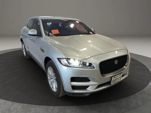 2017 Jaguar F-PACE 35t Prestige