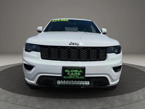 Bright White Clearcoat 2019 Jeep Grand Cherokee Altitude