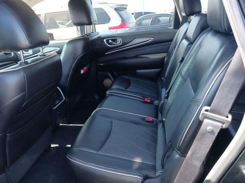 2016 INFINITI QX60 Base