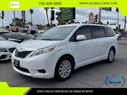 2015 Toyota Sienna LE