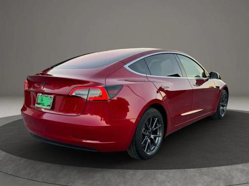2019 Tesla Model 3 Standard Range Plus
