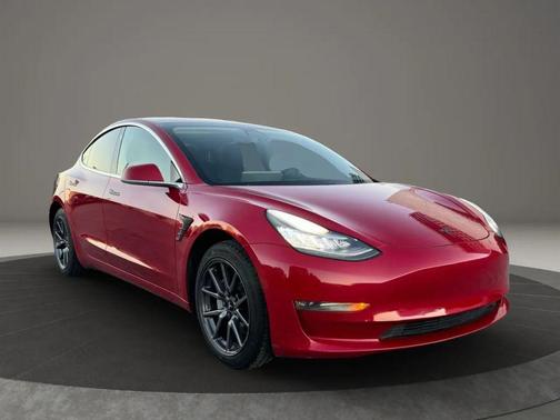 2019 Tesla Model 3 Standard Range Plus