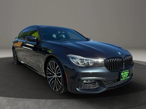 Gray 2019 BMW 740 740i Sedan 4D
