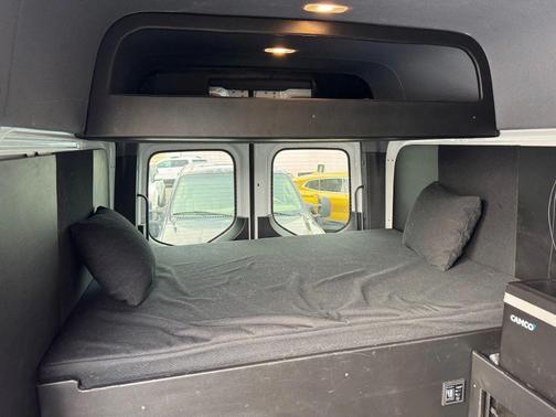 2021 Mercedes-Benz Sprinter 2500 Standard Roof