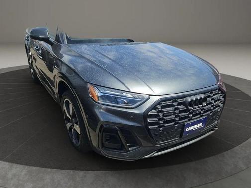 Daytona Gray Pearl Effect 2022 Audi Q5 45 S line Premium Plus