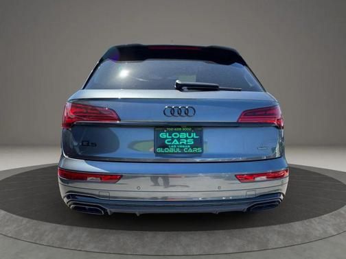 Daytona Gray Pearl Effect 2022 Audi Q5 45 S line Premium Plus
