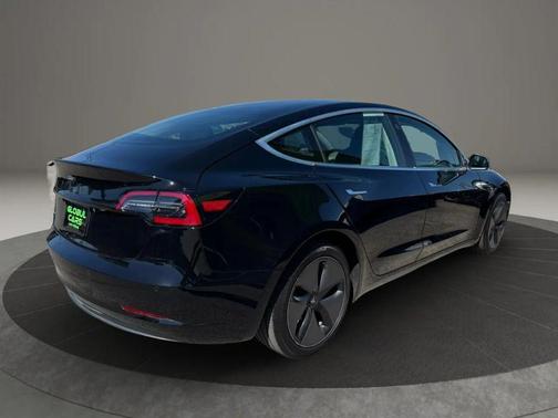 Black 2019 Tesla Model 3 Standard Range Plus