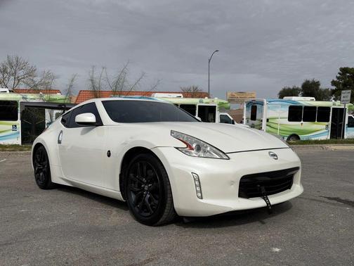 2016 Nissan 370Z Base