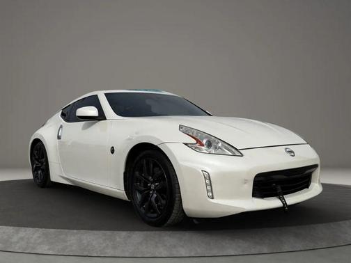 2016 Nissan 370Z Base