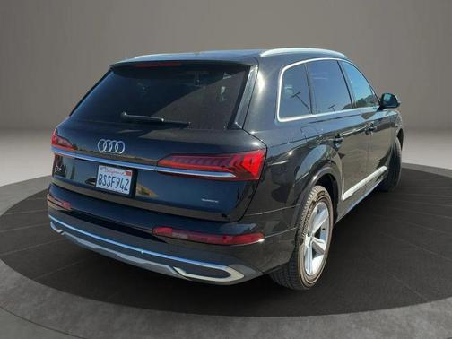 2021 Audi Q7 55 Premium