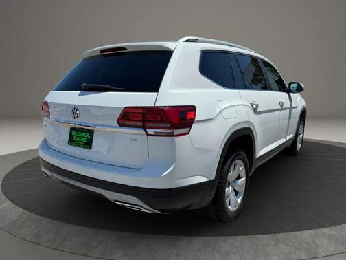 Pure White 2019 Volkswagen Atlas 3.6L SE w/Technology
