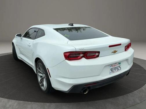 Summit White 2019 Chevrolet Camaro 1LT