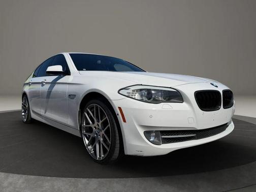 2012 BMW 528 528i Sedan 4D