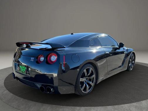 2010 Nissan GT-R Premium