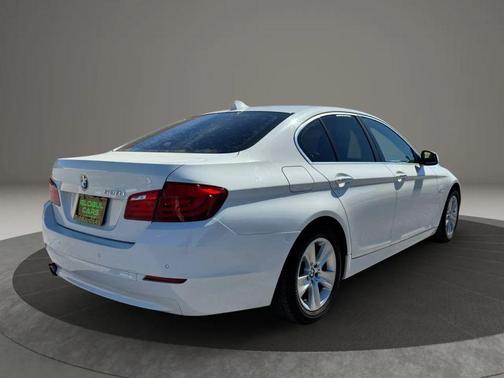 2012 BMW 528 528i Sedan 4D