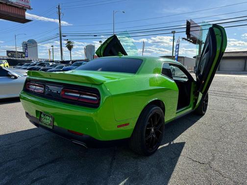 Green Go Clearcoat 2017 Dodge Challenger GT