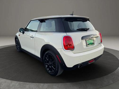 2017 MINI Hardtop Cooper