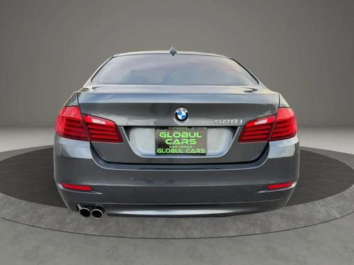 2016 BMW 528 528i Sedan 4D