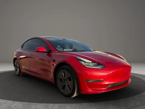 2022 Tesla Model 3 Standard Range