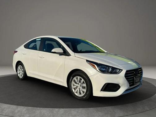 2021 Hyundai Accent SE