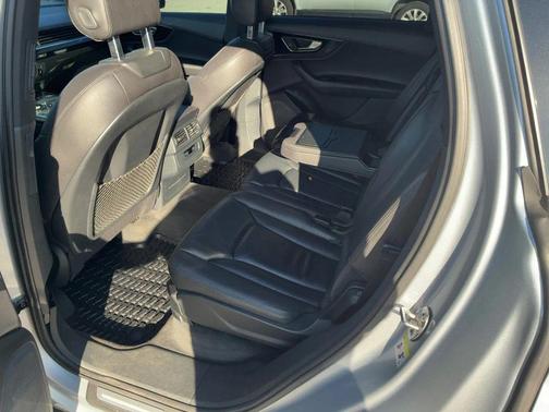 2017 Audi Q7 3.0T Premium