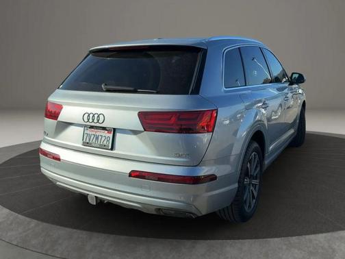 2017 Audi Q7 3.0T Premium