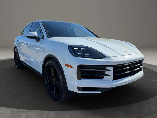 White 2024 Porsche Cayenne Cayenne