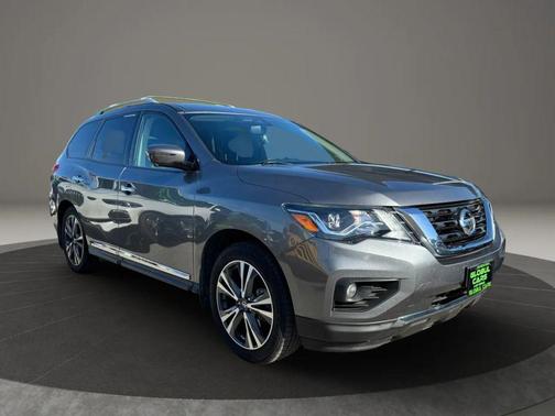 2020 Nissan Pathfinder Platinum 2WD
