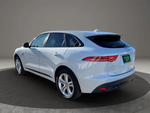 2017 Jaguar F-PACE 35t R-Sport