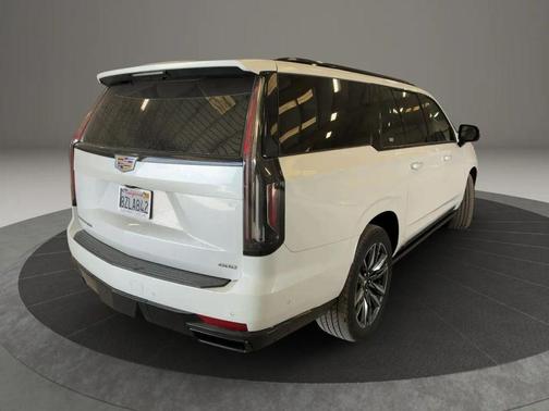 2022 Cadillac Escalade ESV Sport Platinum