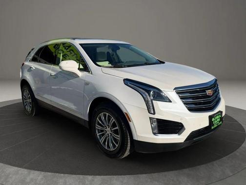 Crystal White Tricoat 2019 Cadillac XT5 Luxury