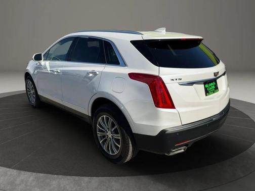 Crystal White Tricoat 2019 Cadillac XT5 Luxury