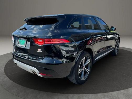 2017 Jaguar F-PACE S
