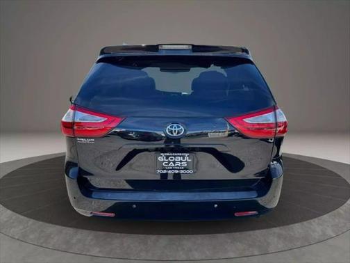 2018 Toyota Sienna XLE Premium