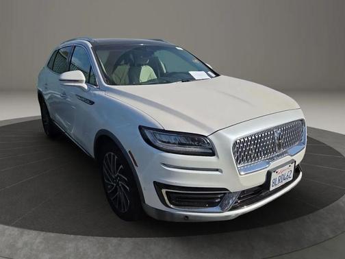 2019 Lincoln Nautilus Reserve