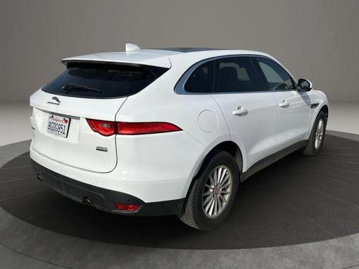 2019 Jaguar F-PACE 25t