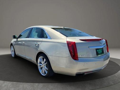 Gold 2013 Cadillac XTS Premium