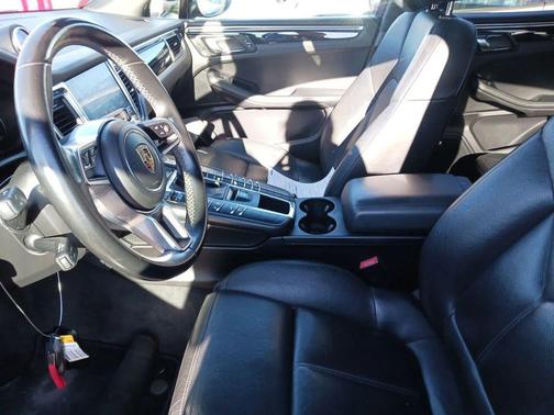 2017 Porsche Macan S