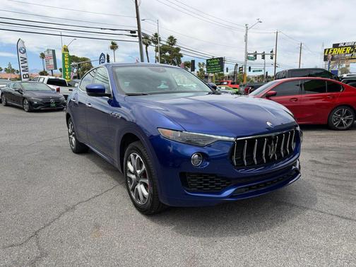 Blu Emozione Mica 2019 Maserati Levante Base