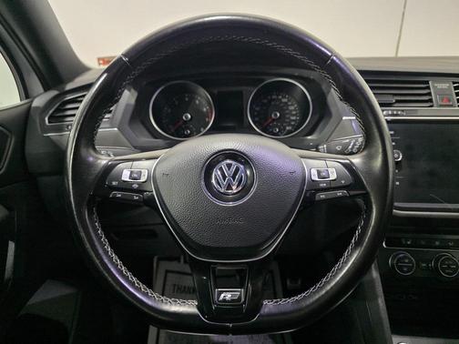 2020 Volkswagen Tiguan 2.0T SE R-Line Black