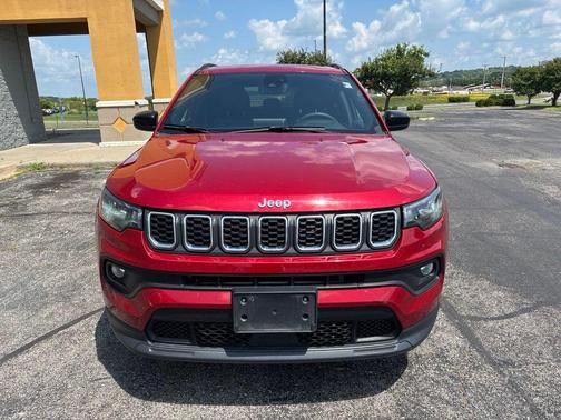 Red Hot Pearlcoat 2025 Jeep Compass Latitude