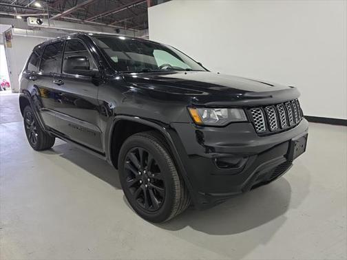 2017 Jeep Grand Cherokee Altitude