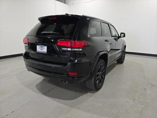 2017 Jeep Grand Cherokee Altitude