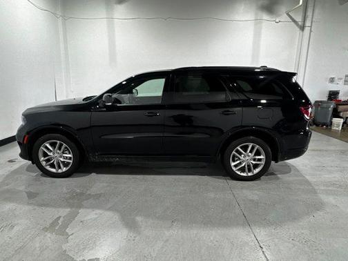 DB Black Crystal Clearcoat 2026 Dodge Durango GT Plus