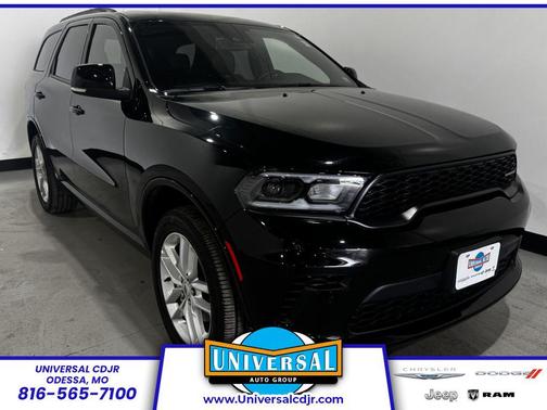 DB Black Crystal Clearcoat 2026 Dodge Durango GT Plus